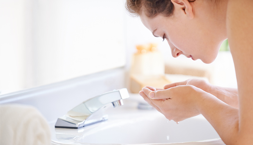 How To Wash Your Face (Are You Doing It Wrong?)
